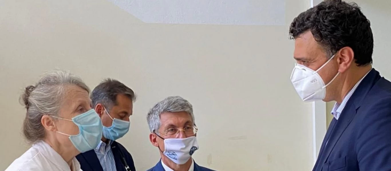 Β.Κικίλας από Σύρο: «Εμβολιαστείτε για να τονώσουμε τον τουρισμό»!